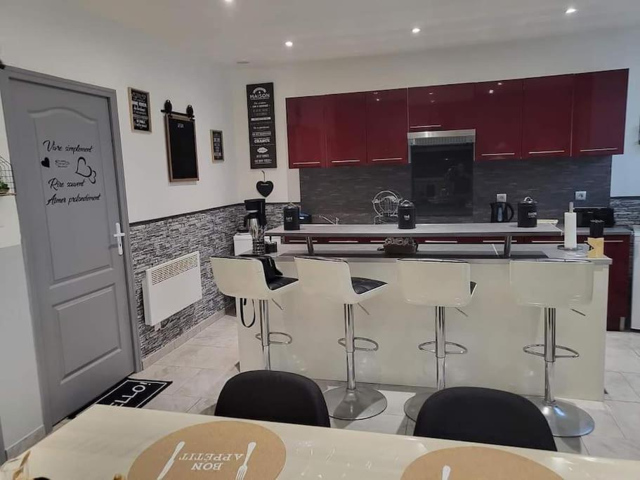 Appartement Chez Graziella Rez-De-Chaussee Calais Exterior foto